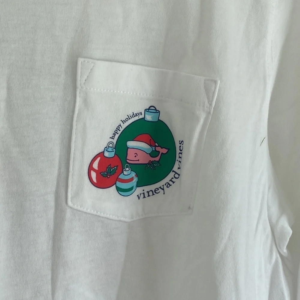 NWT Vineyard Vines | White Tee with Holiday Whale Logo | Great Condition - Picture 2 of 5